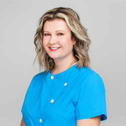 Dr. M&aacute;th&eacute; Izabell - Fogorvos