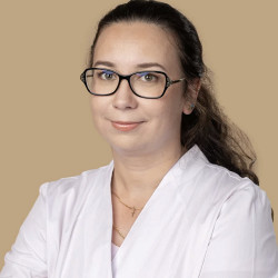 Dr. Papp &Eacute;va - Gyermek-gasztroenterol&oacute;gus