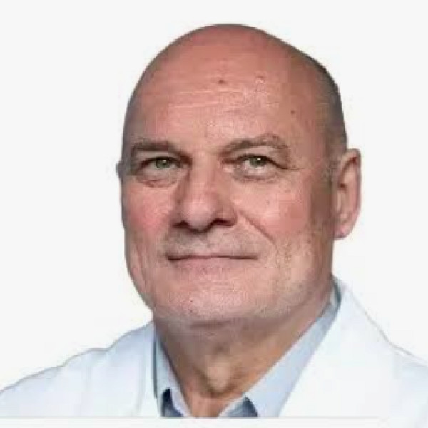 Dr. Horv&aacute;t Gyula - Gasztroenterol&oacute;gus
