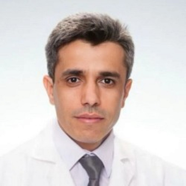 Dr. Aglan Wahbi Ahmed - F&uuml;l-orr-g&eacute;g&eacute;sz