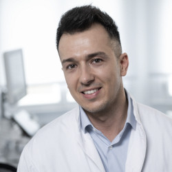 Dr. Sall&oacute; Zolt&aacute;n PhD. - Kardiol&oacute;gus