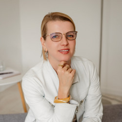 Dr. Incz&eacute;dy Farkas Gabriella PhD - 