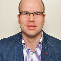 Dr. Burián András - Fül-orr-gégész