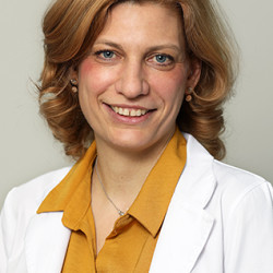 Dr. Zámolyi Szilvia - Bőrgyógyász