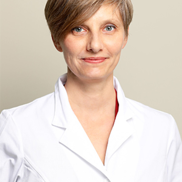 Dr. Halász Judit - Neurológus