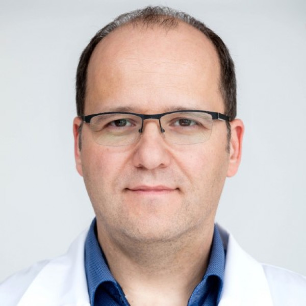 Dr. Fogarassy Gy&ouml;rgy - Kardiol&oacute;gus