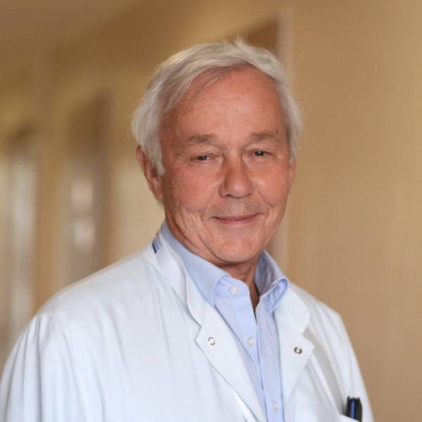 Prof. Dr. Kupcsulik Péter Ph.D FACS - Gasztroenterológus