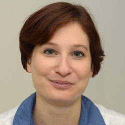 Dr. Gulácsi-Bárdos Petra - Belgyógyász, Diabetológus