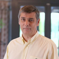 Dr. Csaba Berczi