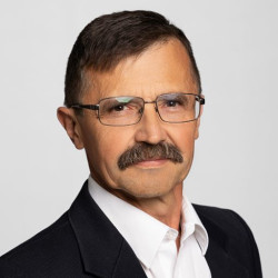 Dr. Ujhelyi László - Belgyógyász, Nephrológus