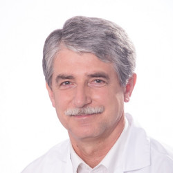 Dr. Máttyus István - Gyermek nephrológus
