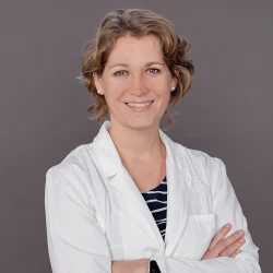 Dr. Sándor-Menyhárt Orsolya - Belgyógyász, Kardiológus